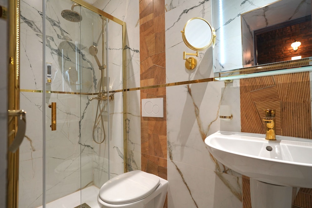 1 BEDROOM, EXCLUSIVE, STUDIO, SAUNA