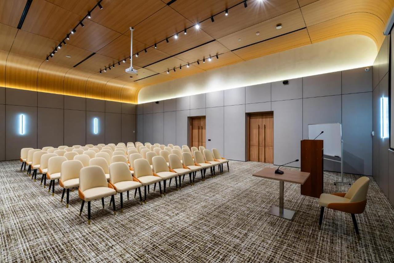 Renion Almaty Hotel 20/23