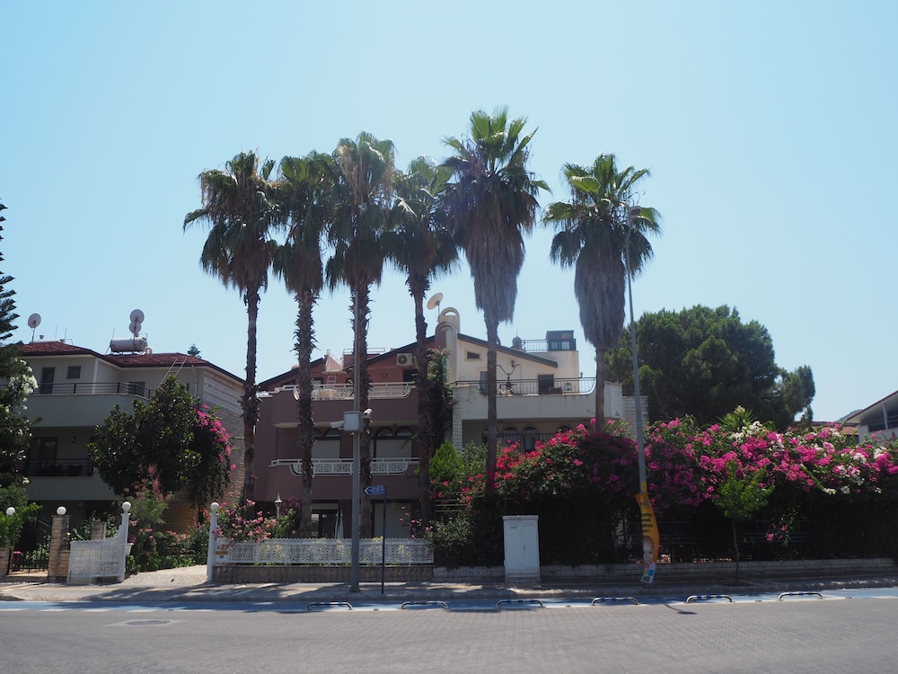 Soykan Hotel 60/62