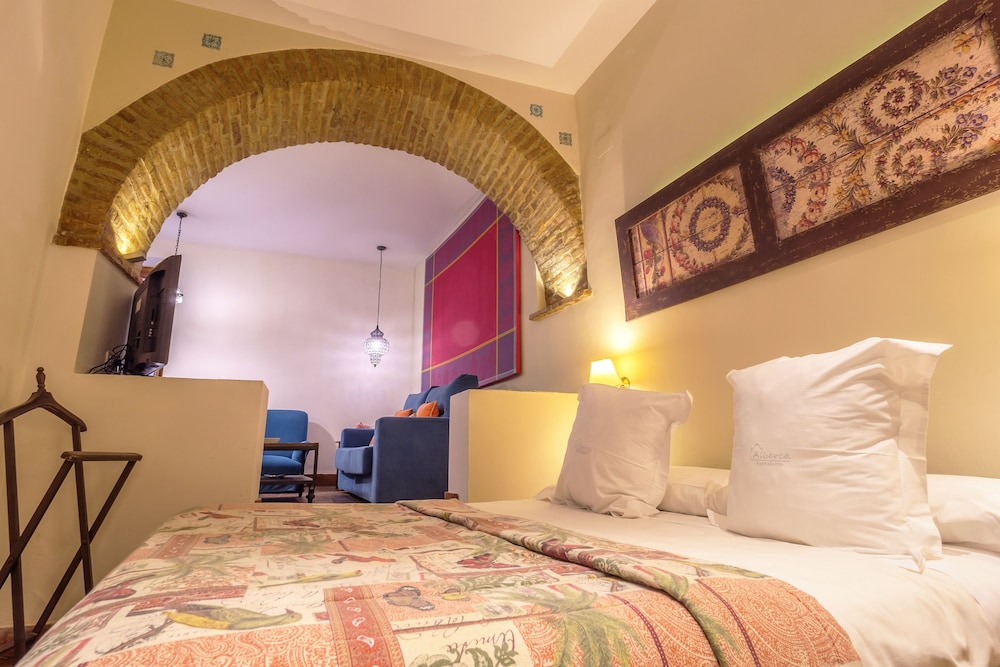APARTMENT, DOUBLE BED