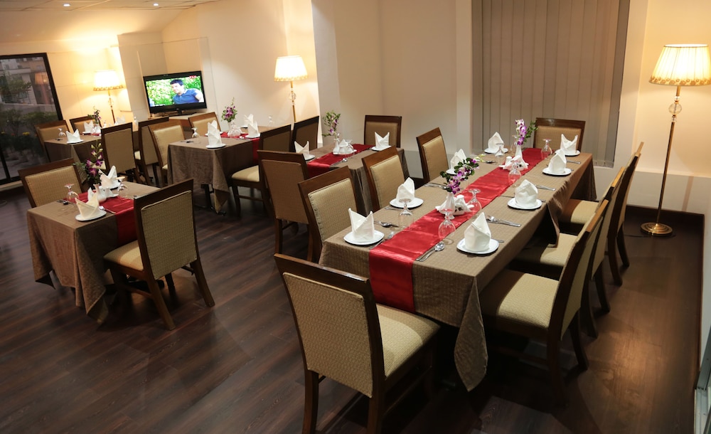 Civic Inn Uttara 42/47