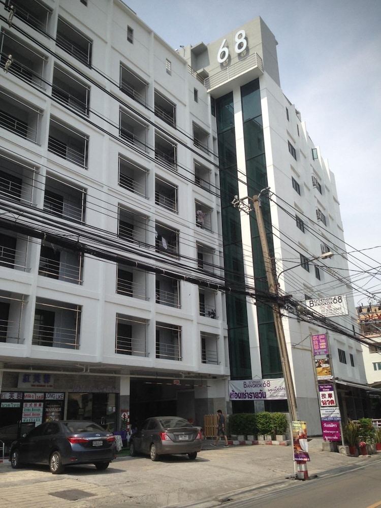 Bangkok 68 41/44