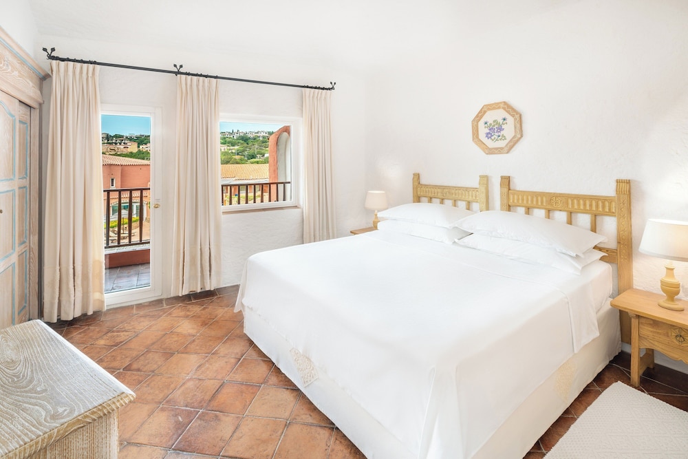 Premium, King Bed, Pool Side, Terrace