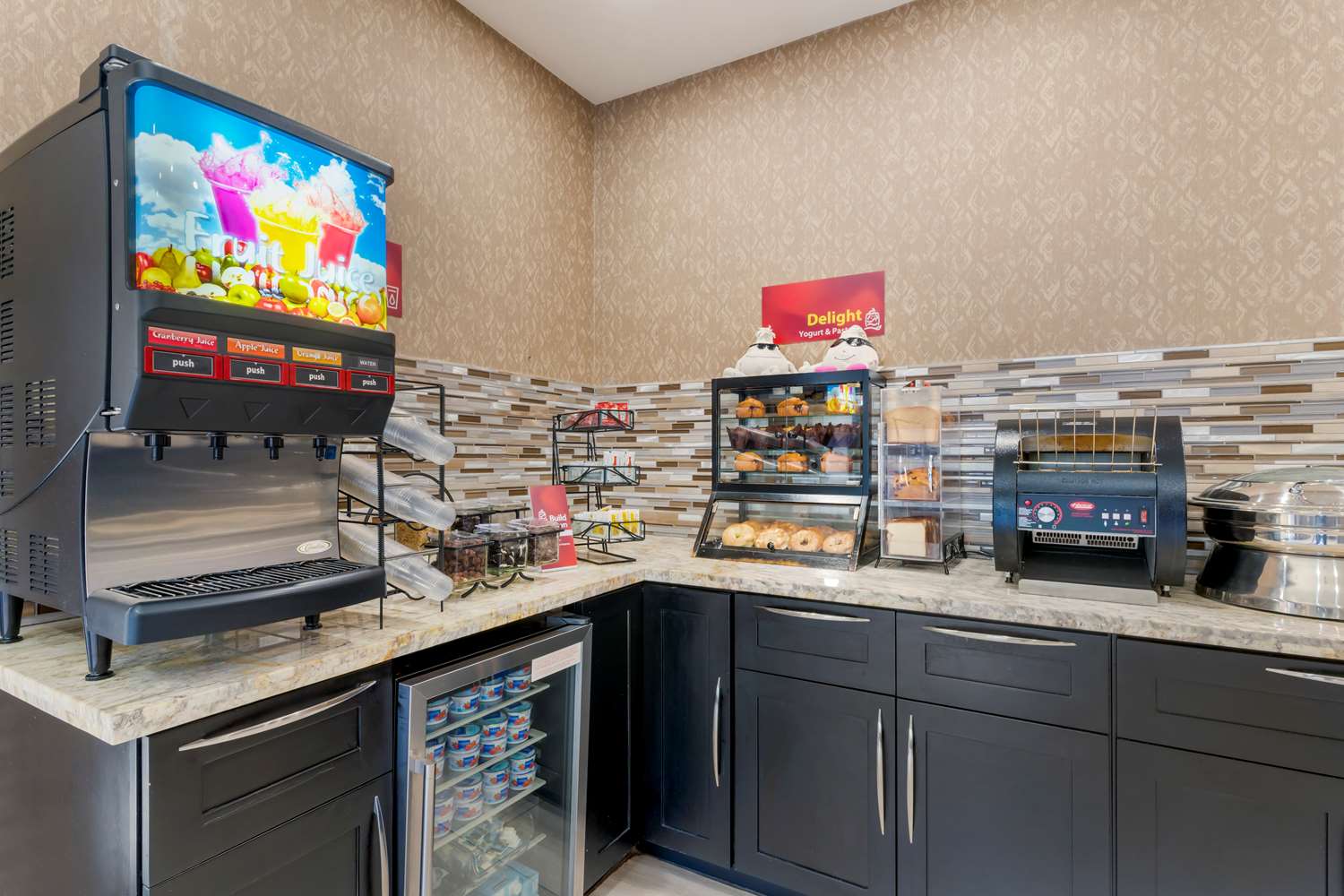Best Western Plus Forest Park Inn 35/53