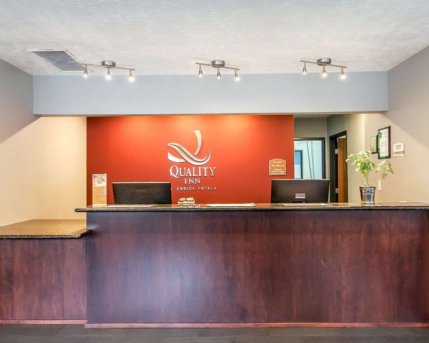 Quality Inn Downtown Convention Center 8/26