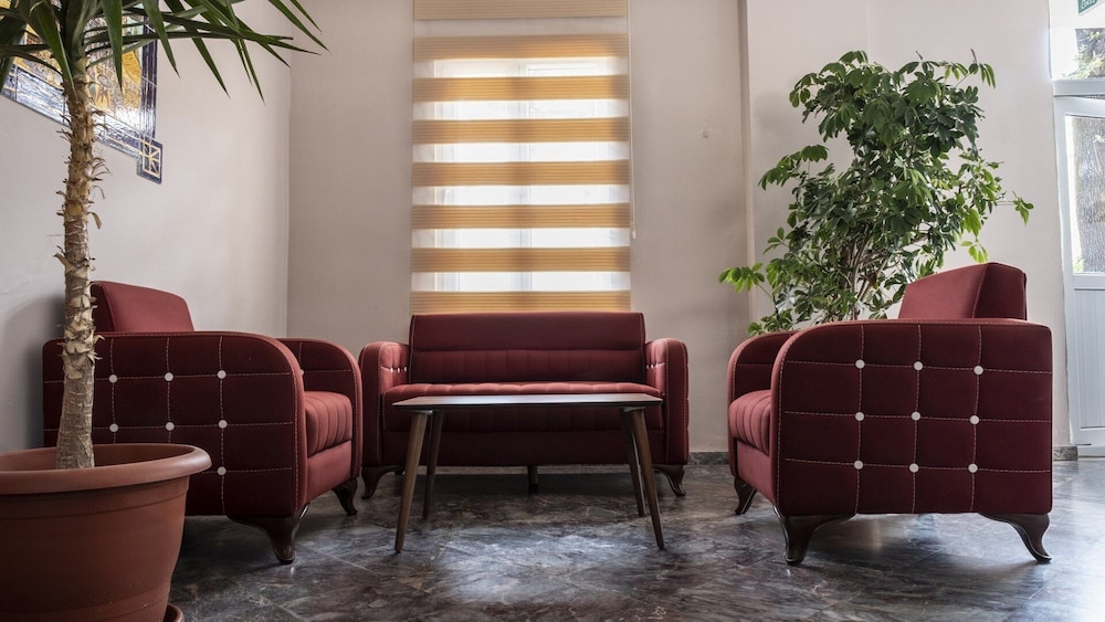 Side Spring Hotel 31/46