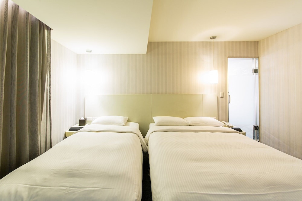 Forward Hotel Taipei 39/75