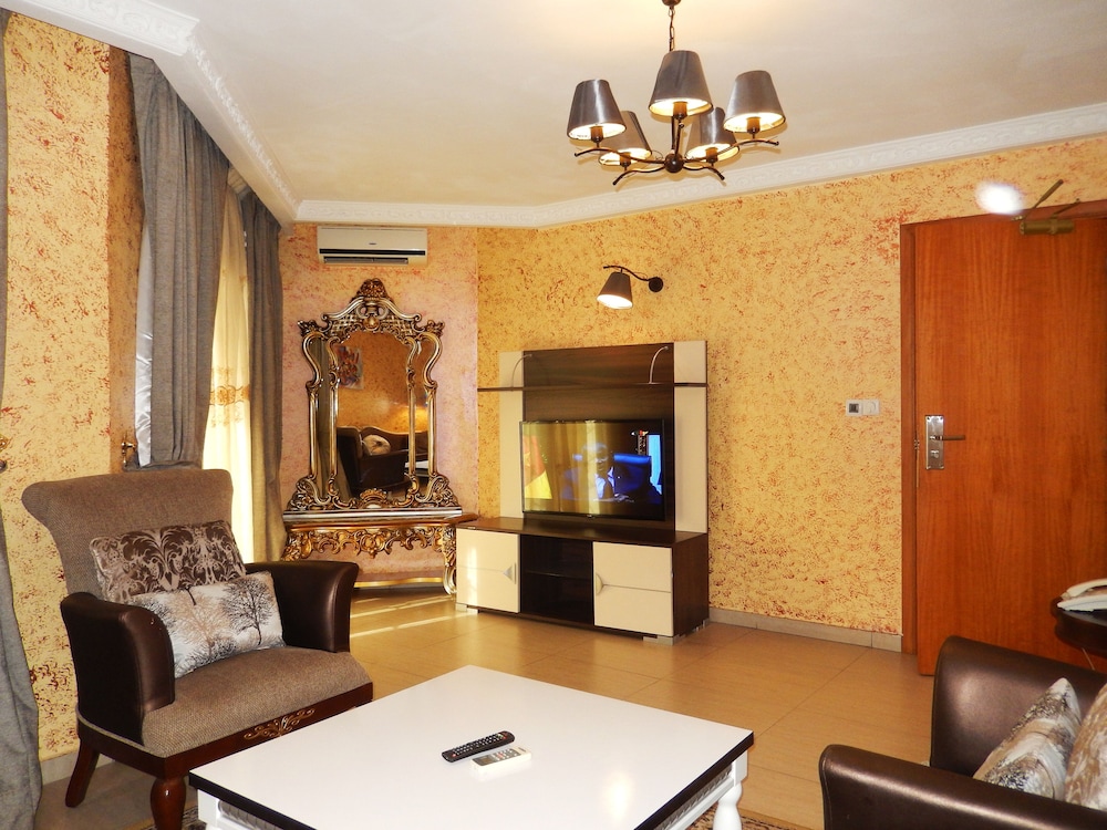 Noubou International Hotel 41/50