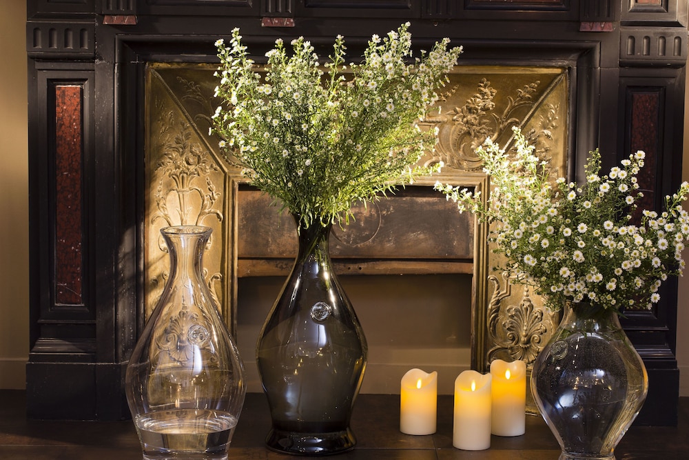 Hotel Le Chat Noir in PARIS