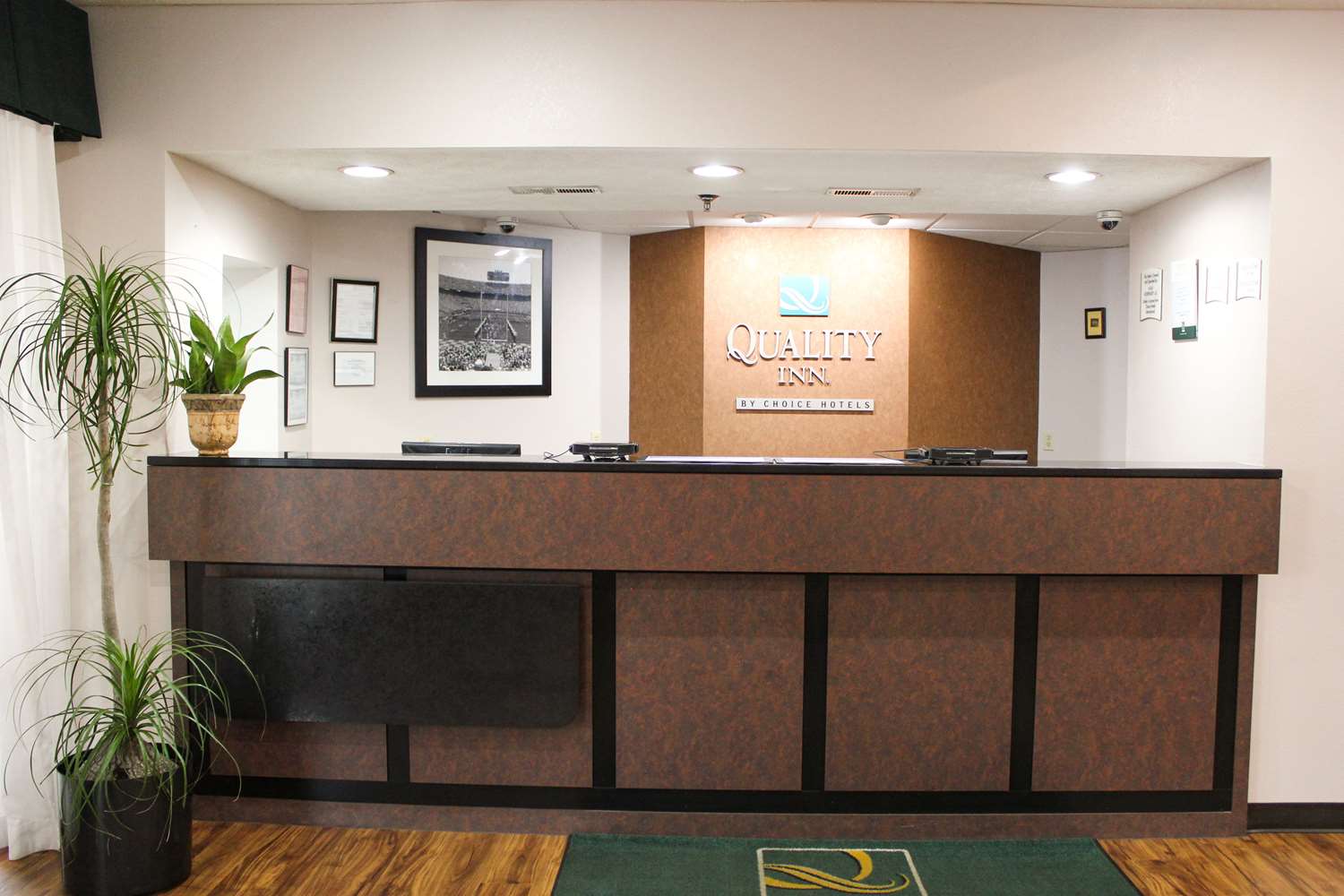 Quality Inn Clinton-Knoxville North 5/7