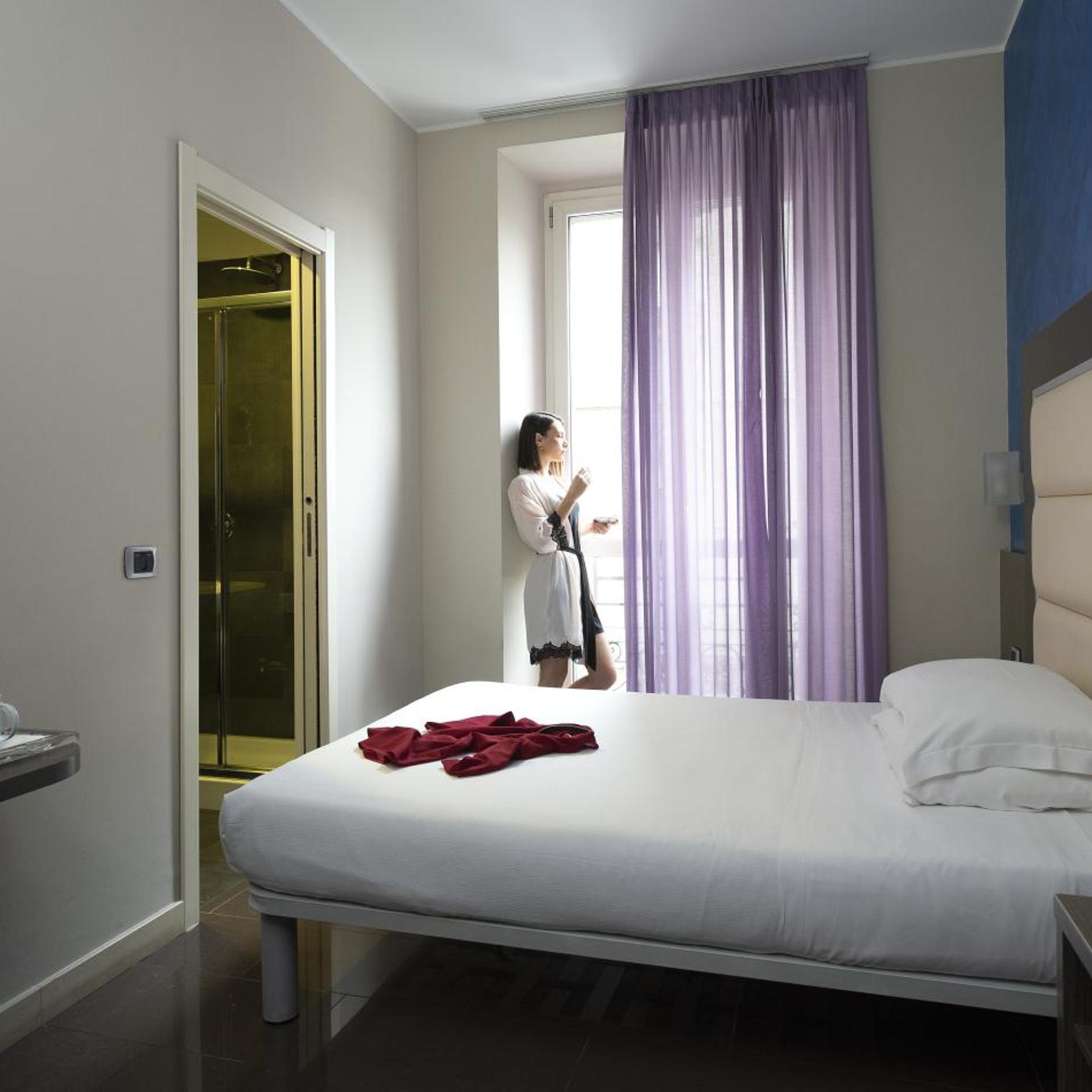 Room, Single, Semi Double Bed