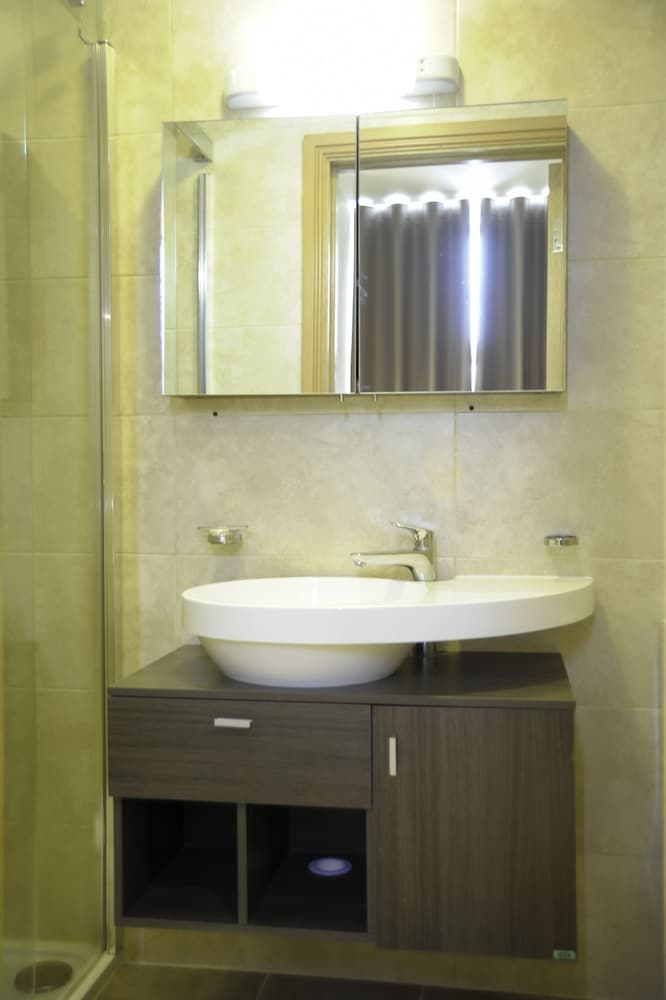 Kings Cross Inn Hotel 38/46