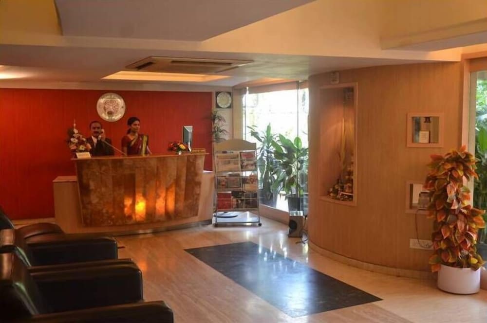 Hotel Plaza 5/37