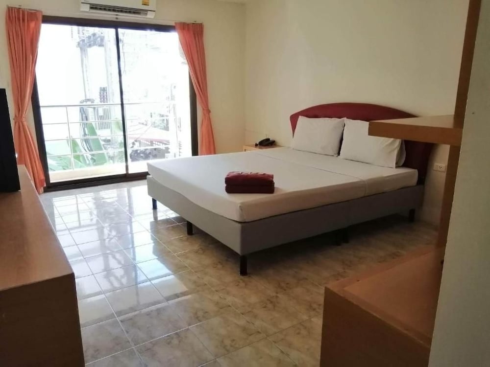Pearl Place Hotel 21/48