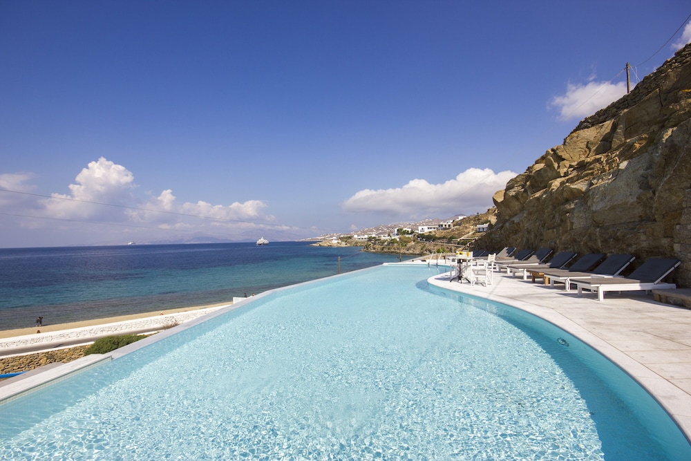Mykonos Beach Hotel 59/65