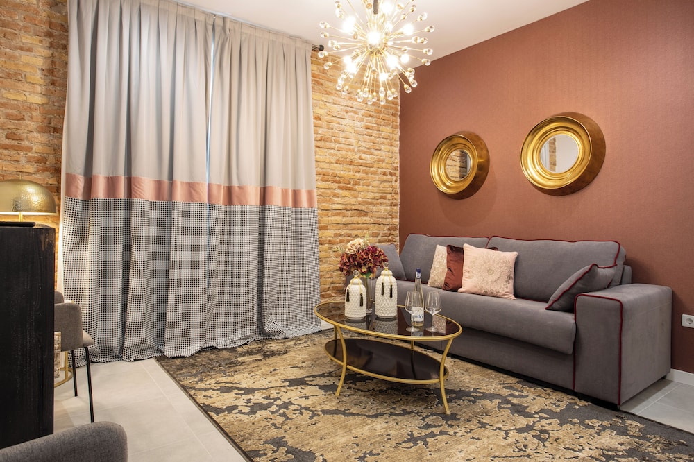 Bibo Suites Plaza Nueva 30/48