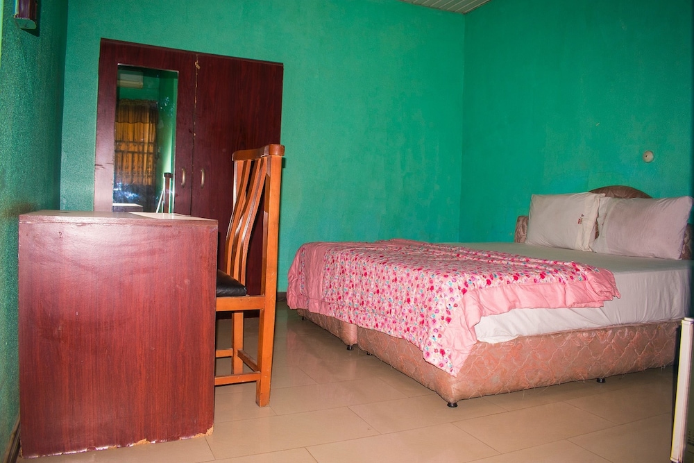 Jolac Hotel And Suites 15/44