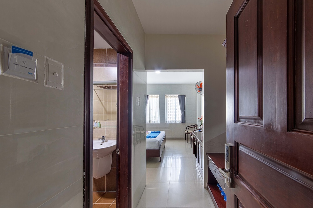 Phong Lan 2 Hotel 49/50