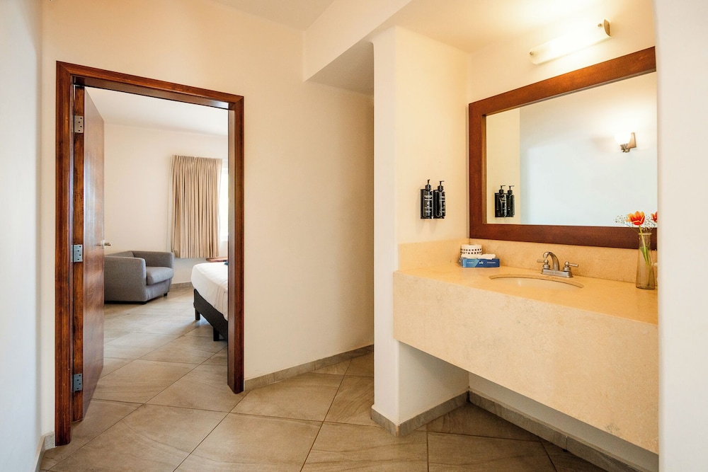جناح عائلي، Club Del Moro Hotel Suites 7/9