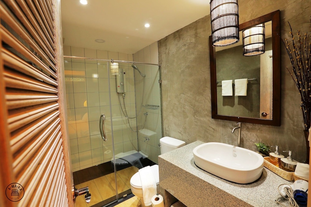 Amaka Bed Breakfast 61/67