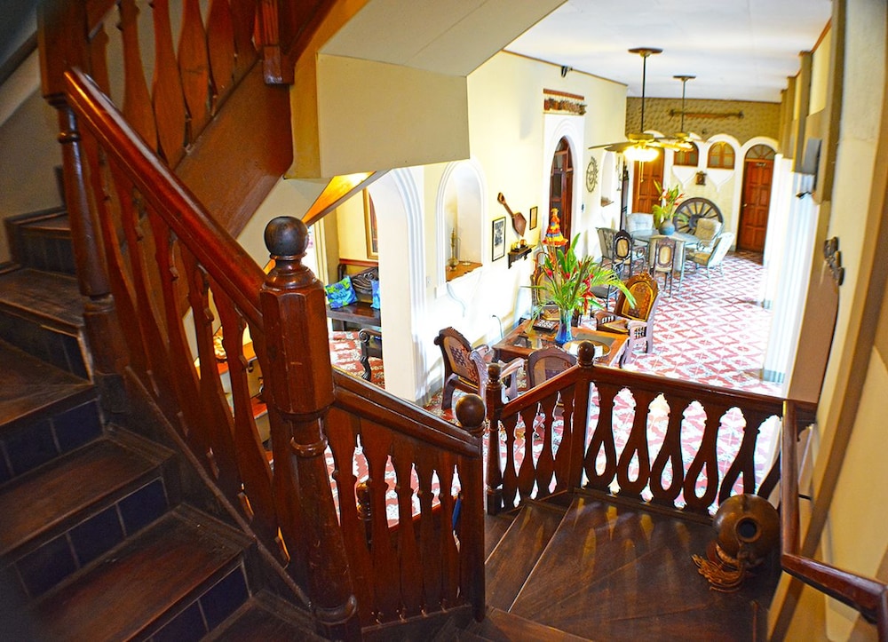 Hotel Los Balcones Leon 37/48