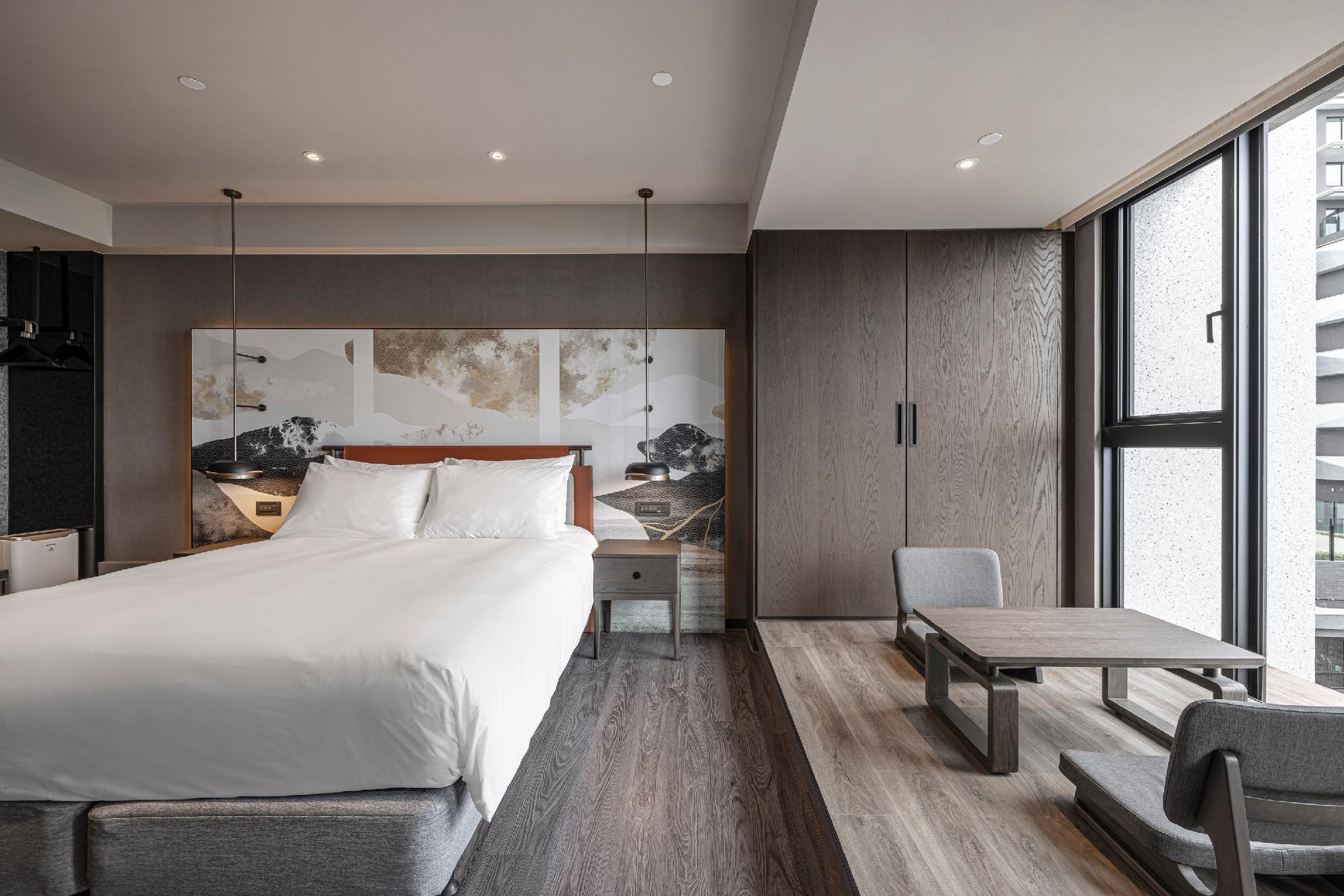 Serenity, Japanese, Superior, Executive, Family, Queen Bed, Ocean View, Building