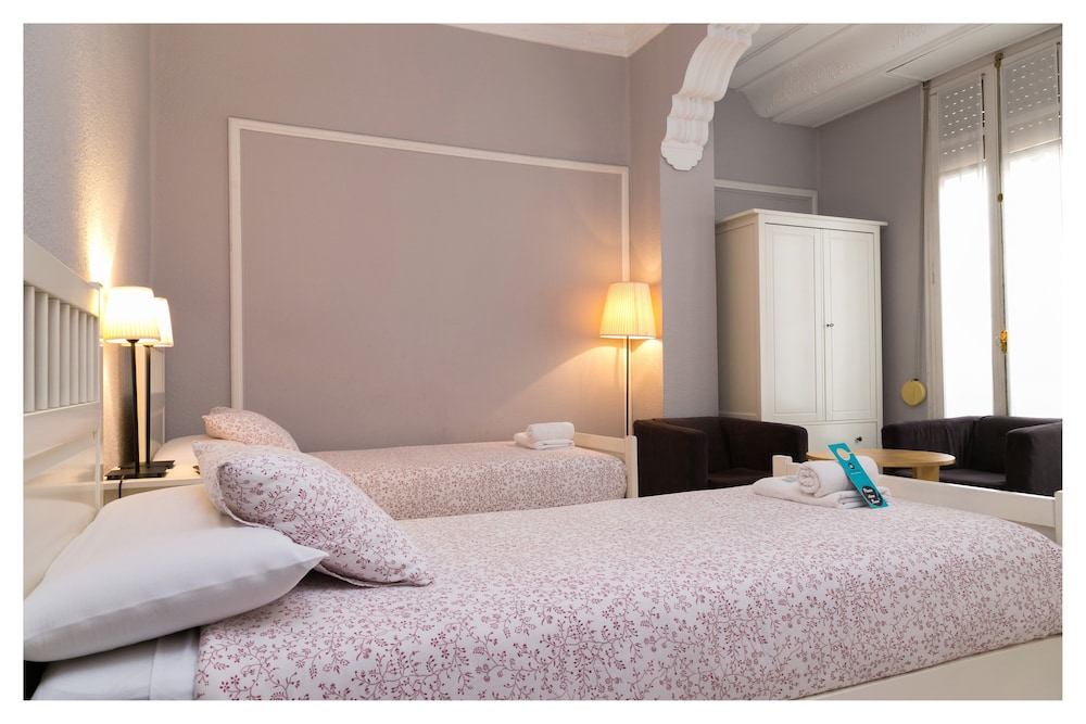 B&B Hi Valencia Canovas 11/60