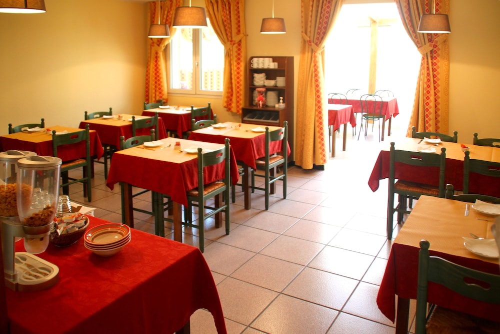 HOTEL LE PAN DE BOIS 22/34