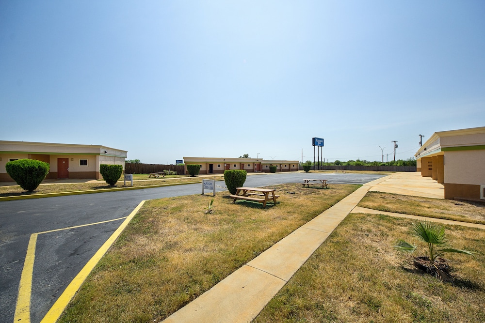 Rodeway Inn San Antonio Lackland AFB - SeaWorld 9/66