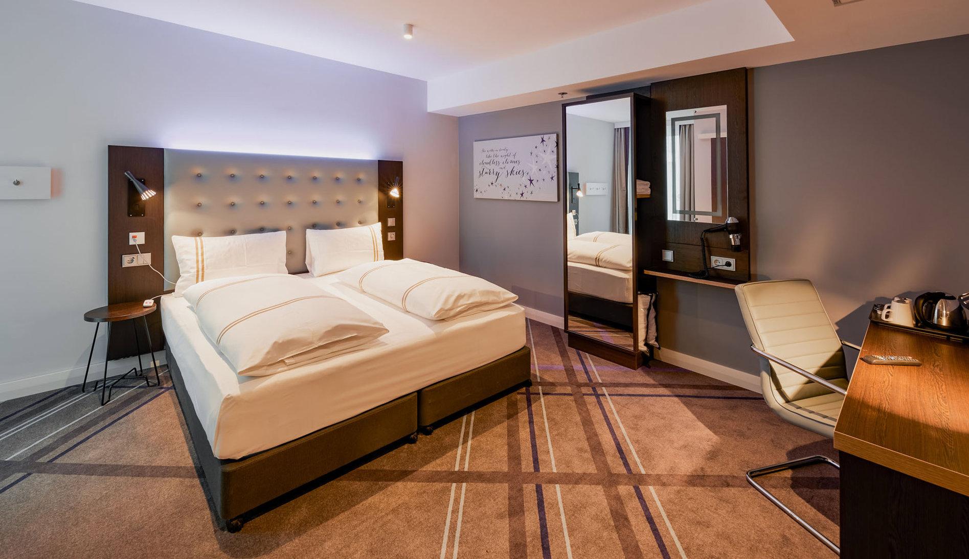 Wet, Double Bed, Accessible