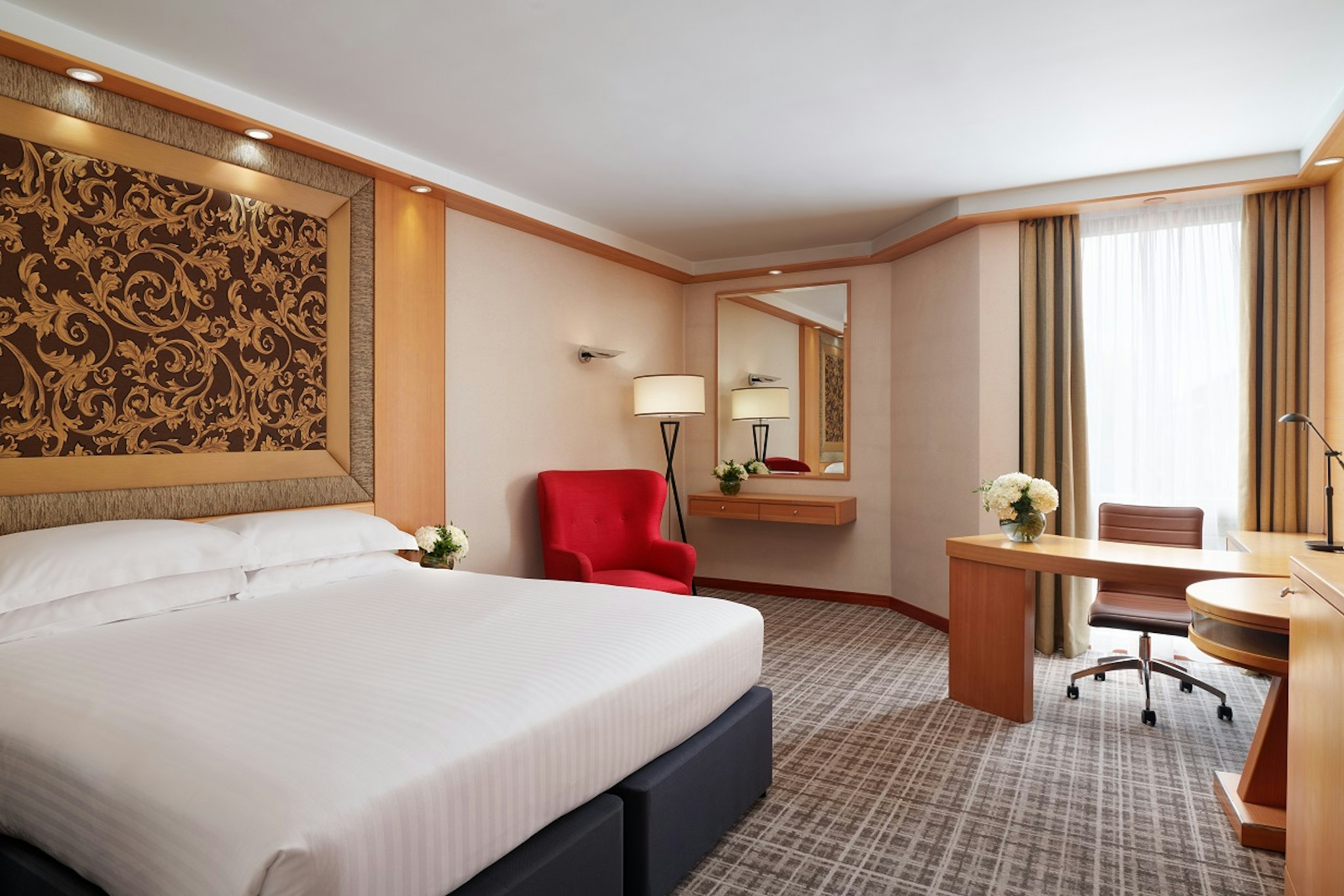 Millennium Hotel and Conference Centre Gloucester London 17/65