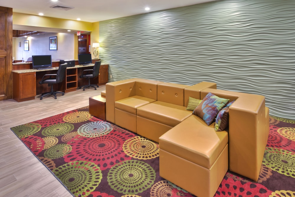 Holiday Inn Express Hotel Suites Frankenmuth 29/41