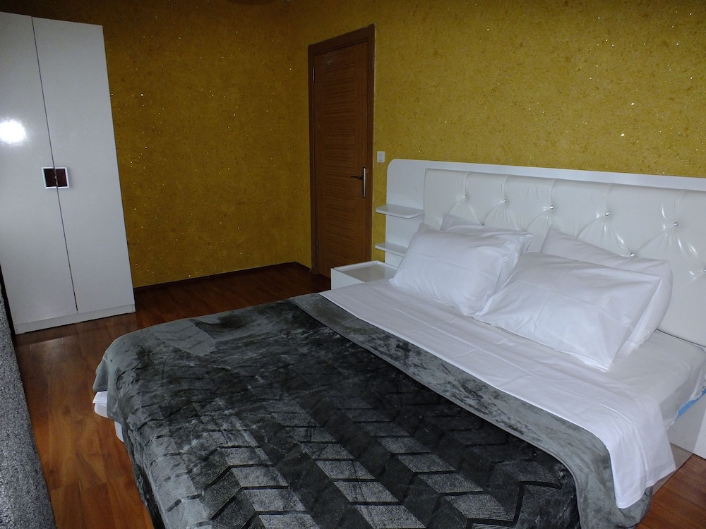 Artura Suite 27/50