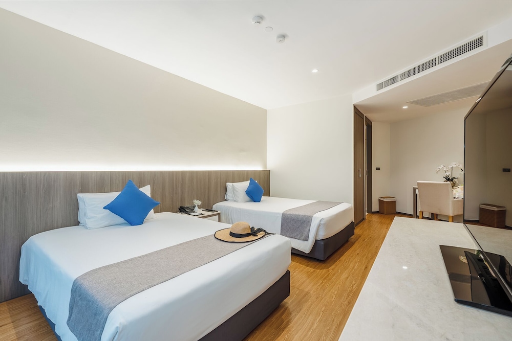 DELUXE DOUBLE-DOUBLE (NO BALCONY)