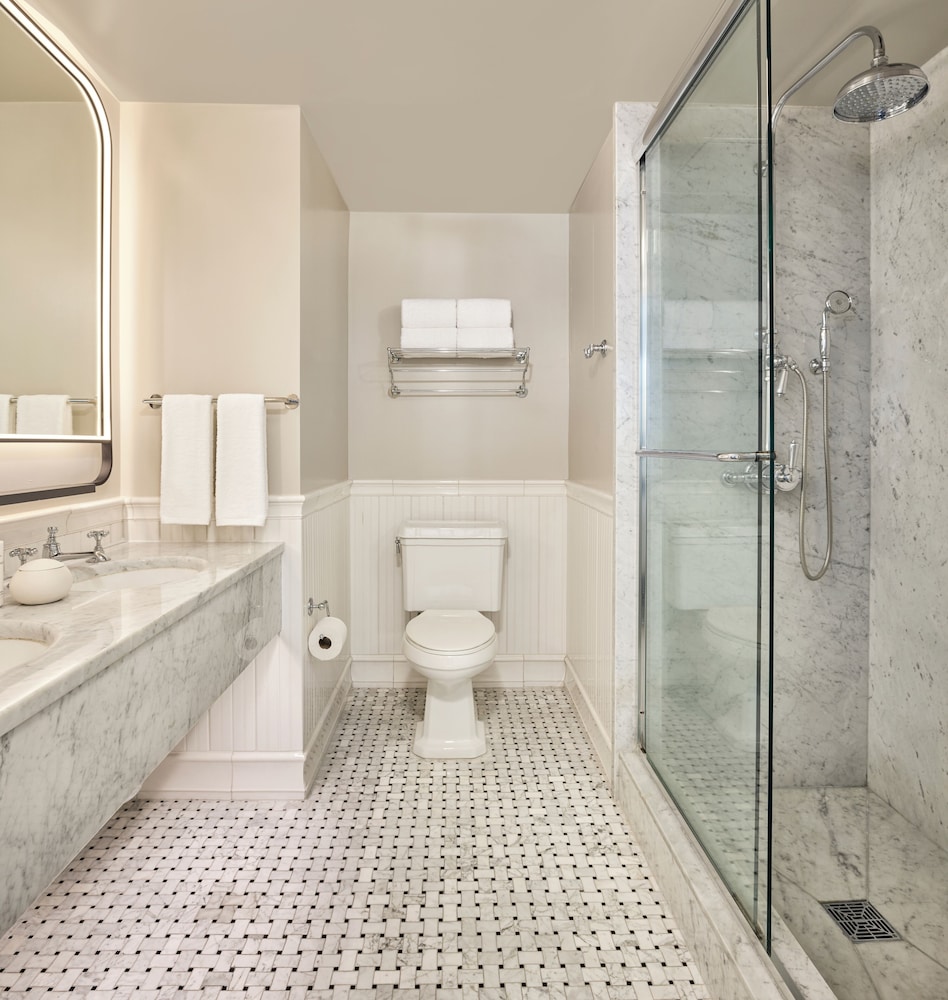Beverly Hills, Suite, King Bed, Balcony، Cameo Beverly Hills, LXR Hotels & Resorts 9/10