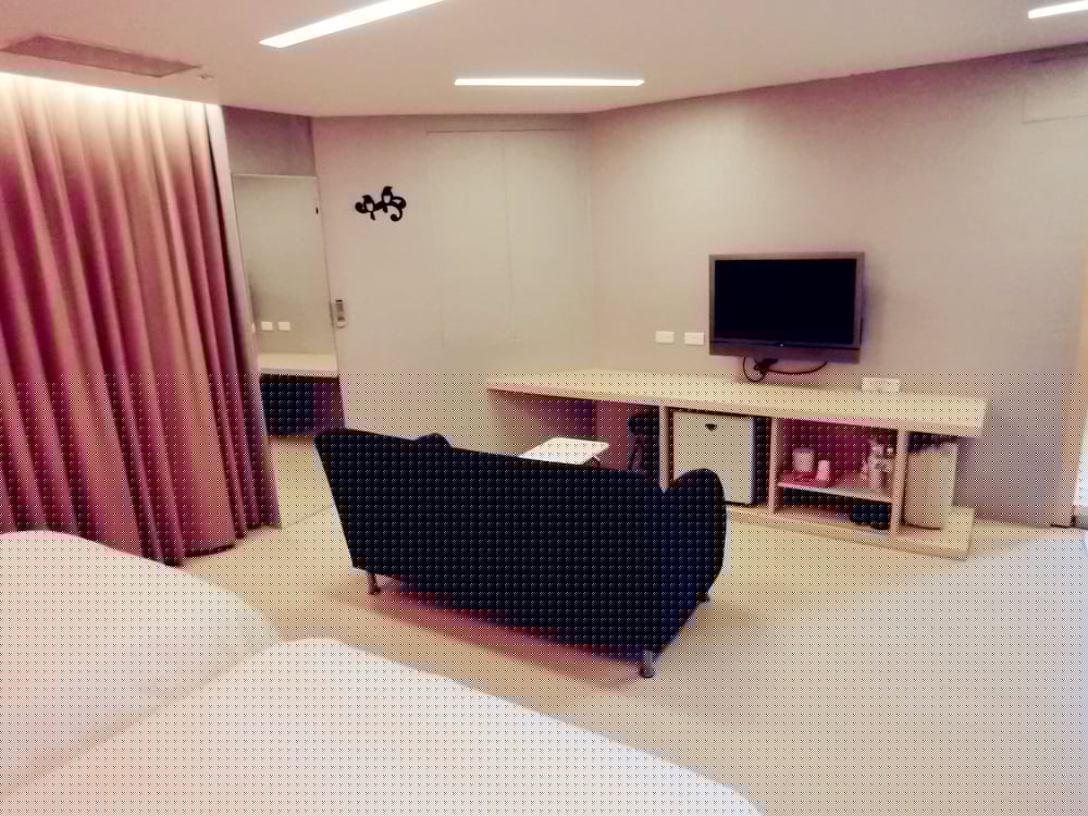 Everyday Hot Spring Hotel 58/65