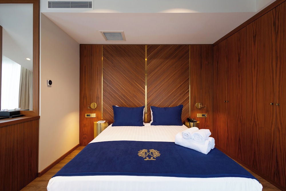 Kate Hotel Special Class 26/64