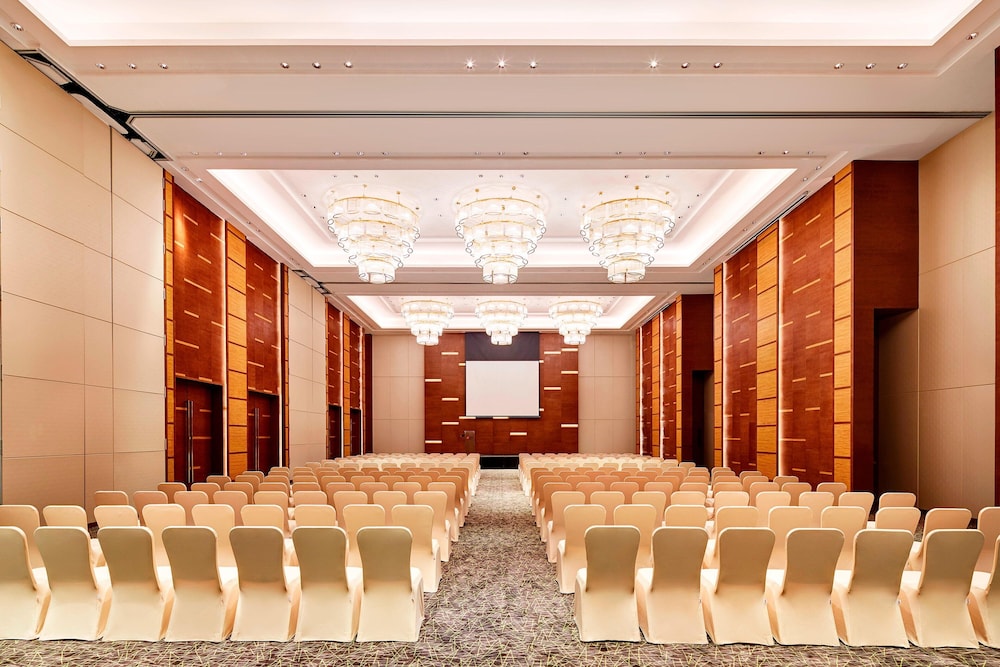 Aloft Dongguan Dynamic Town 43/48