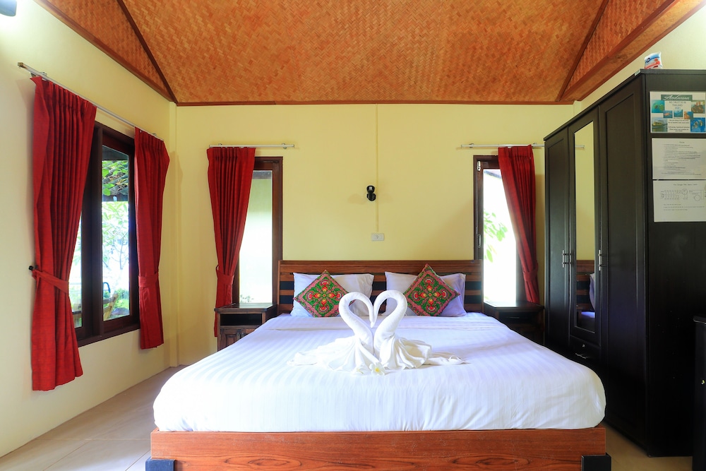 Isara Lanta Resort 6/50