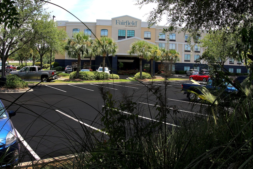 Fairfield Inn Suites Charleston Airport Convention Center 43/45