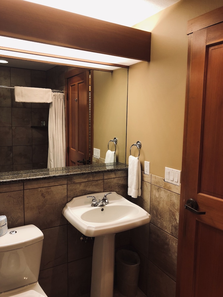 Heathman Lodge 40/48