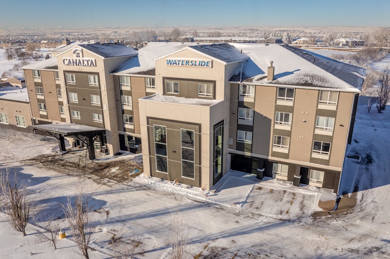 Canalta Airdrie Hotel 2/26
