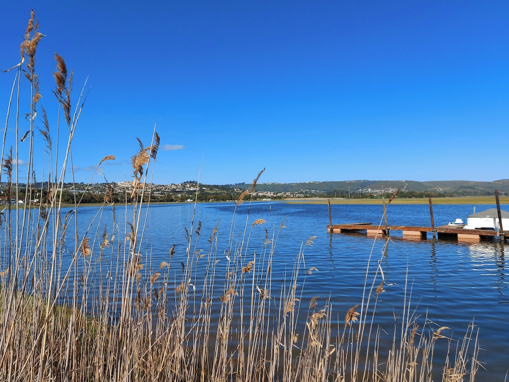 KNYSNA RIVER CLUB - KNYSNA 64/76