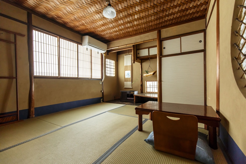 Toshiharu Ryokan 21/50