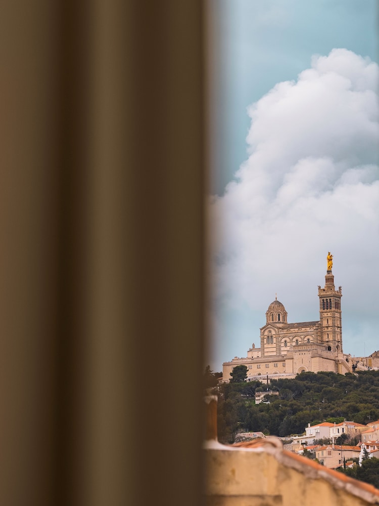 Maisons du Monde Hotel & Suites - Marseille Vieux Port 42/46