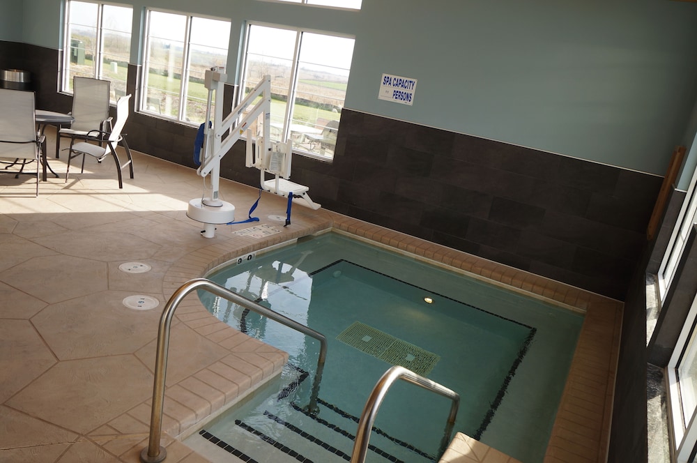 Grandstay Hotel Suites 27/44