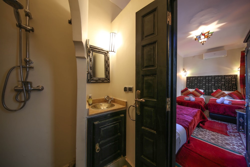RIAD AFRICA 54/80