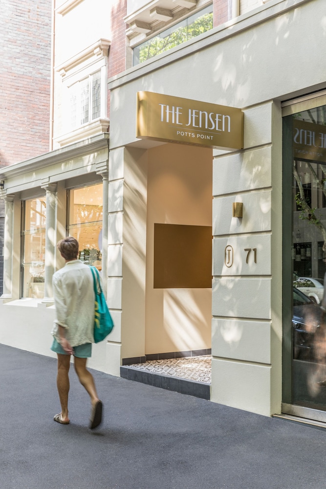 The Jensen Potts Point 11/50