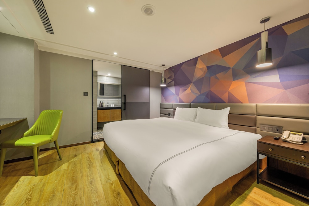 STANDARD, DOUBLE BED, NO WINDOW