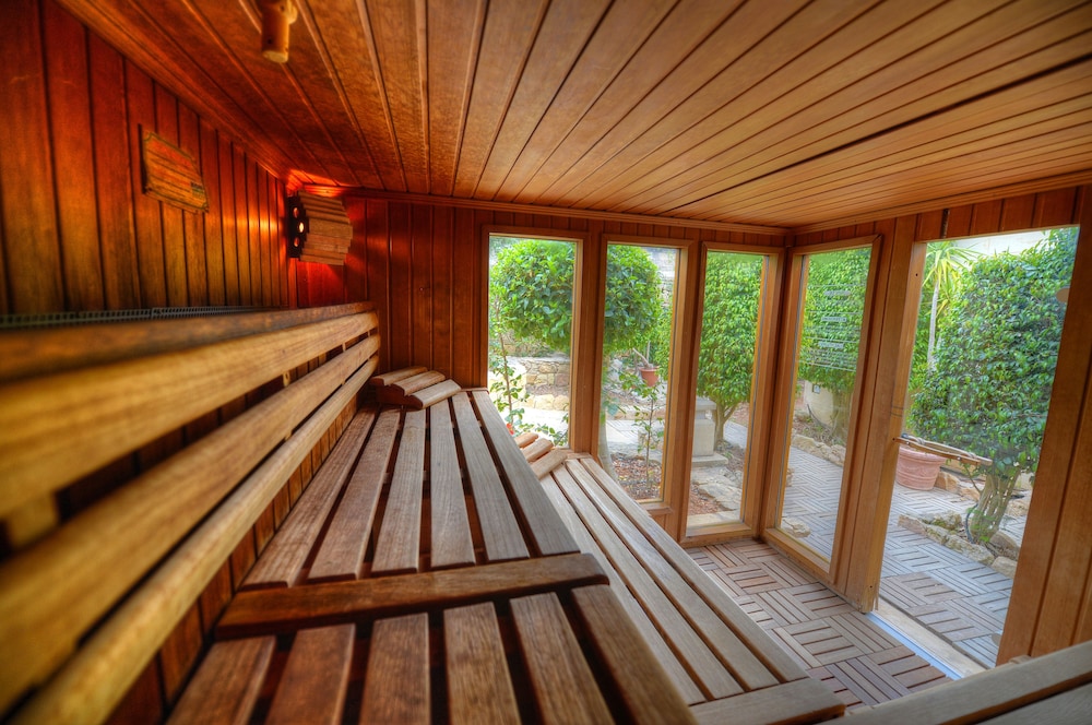 Hotel Ta Cenc and Spa 24/65